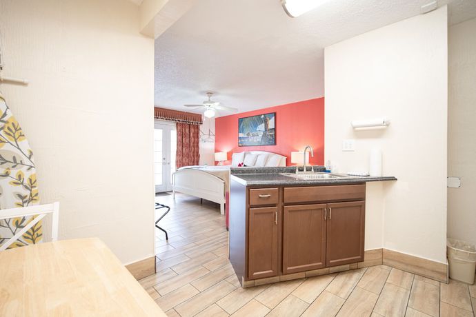 Imagen de la habitación del Hotel Island Sun Inn and Suites - Venice, Florida Historic Downtown and Beach Getaway. Foto 5