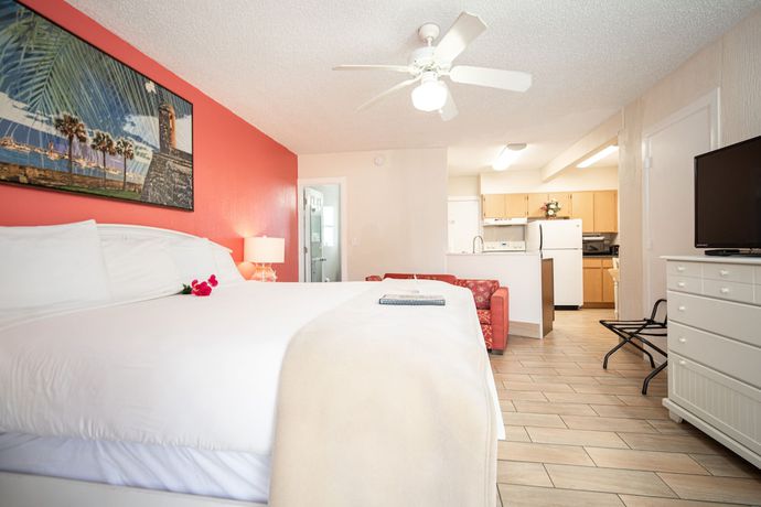 Imagen de la habitación del Hotel Island Sun Inn and Suites - Venice, Florida Historic Downtown and Beach Getaway. Foto 15