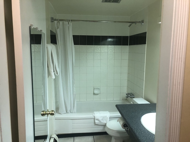 Imagen de la habitación del Hotel Island Travel Inn. Foto 14