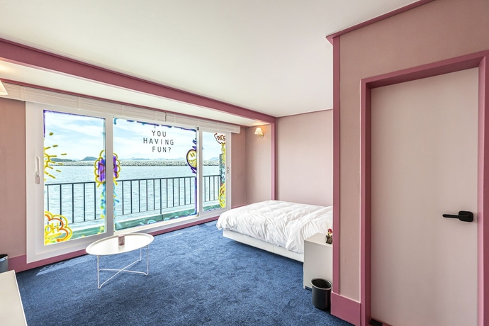 Imagen de la habitación del Hotel Island.F Jeju. Foto 11