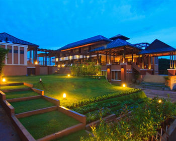 Imagen de los exteriores del Hotel Islanda Resort. Foto 11