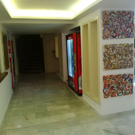 Imagen de los interiores del Hotel Islane. Foto 7