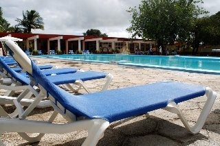 Imagen de los exteriores del Hotel Islazul Villa Los Laureles. Foto 4