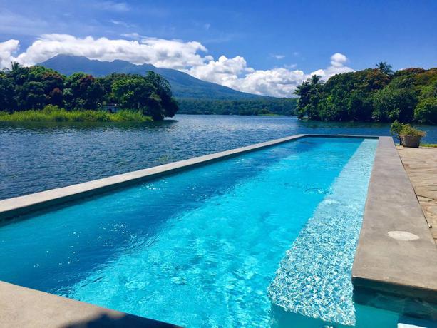 Imagen de la piscina del Hotel Isleta El Recedo. Foto 14