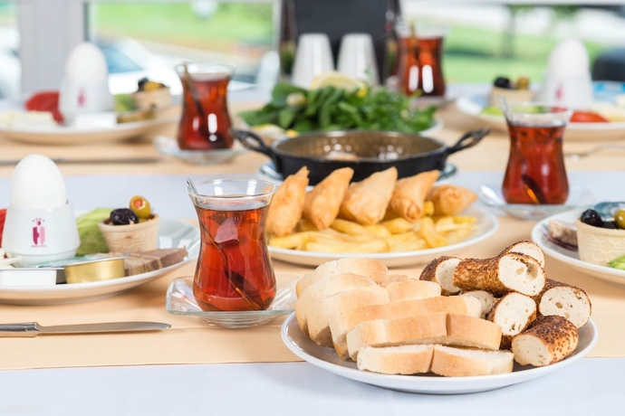 Imagen del bar/restaurante del Hotel Ismira. Foto 3