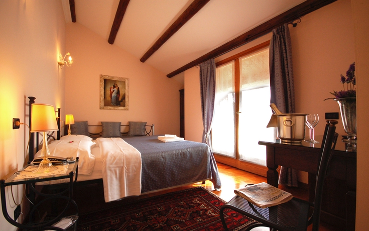 Imagen de la habitación del Hotel Isola Di Caprera. Foto 7