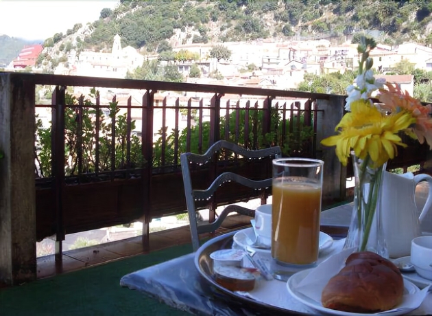 Imagen del bar/restaurante del Hotel Isola Di Lauria. Foto 3