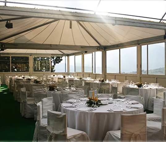 Imagen de los interiores del Hotel Isola Di Lauria. Foto 18