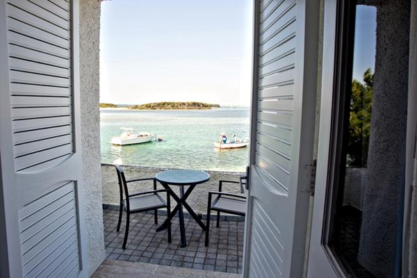 Imagen general del Hotel Isola Lo Scoglio. Foto 5