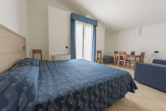 Imagen de la habitación del Hotel Isola Rossa. Foto 7