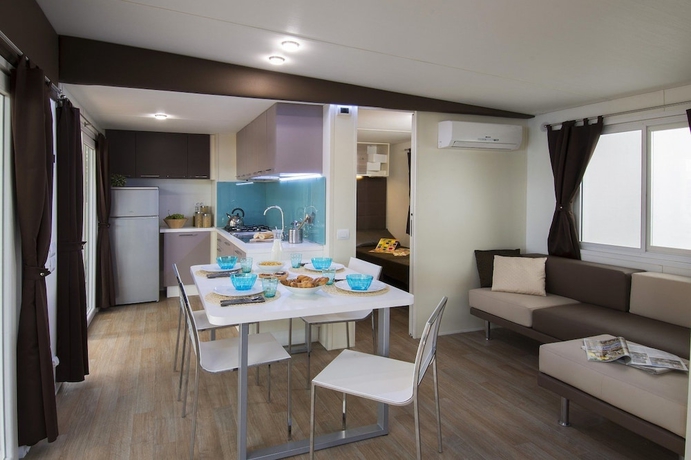 Imagen de la habitación del Hotel Isola dei Gabbiani - Land of Water. Foto 15