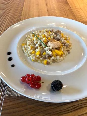 Imagen general del Hotel Isolabella Wellness. Foto 6