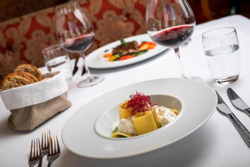 Imagen general del Hotel Isolabella Wellness. Foto 11