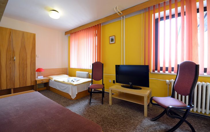 Imagen de la habitación del Hotel Isora. Foto 10