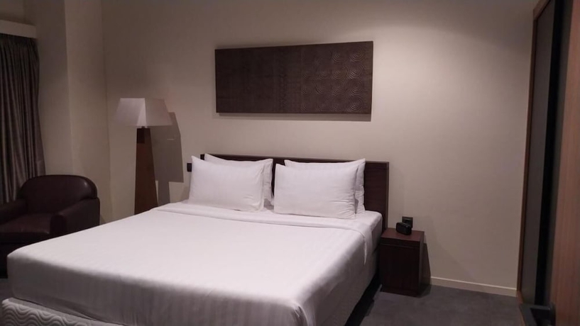 Imagen de la habitación del Hotel Isoras Cikarang. Foto 13