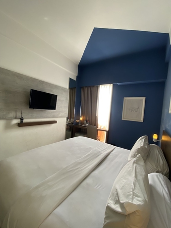 Imagen de la habitación del Hotel Ispi Cikarang Festival. Foto 5