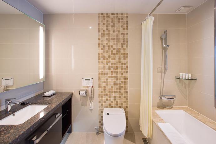 Imagen de la habitación del Hotel Isquare Hotel. Foto 12