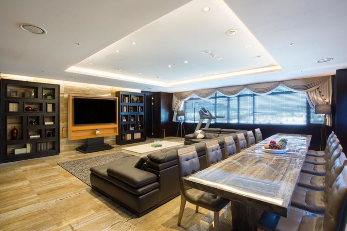 Imagen de la habitación del Hotel Isquare Hotel. Foto 13