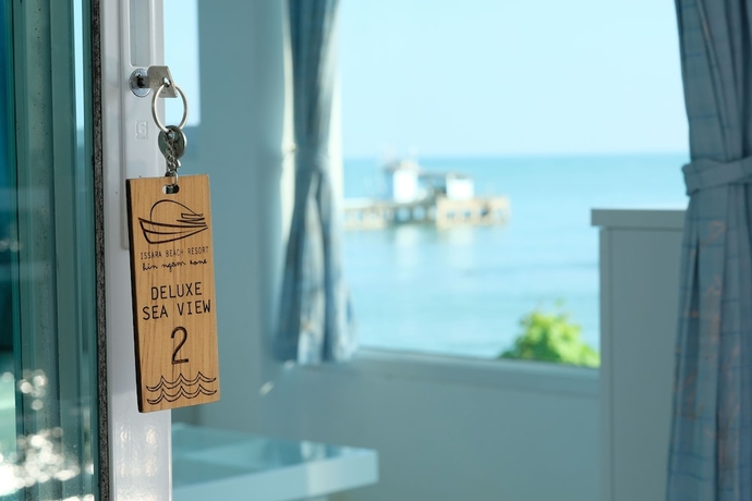 Imagen de la habitación del Hotel Issara Beach Resort. Foto 3