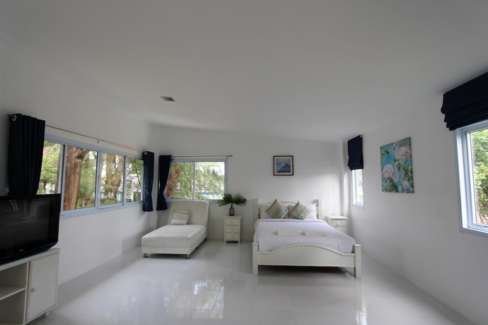 Imagen de la habitación del Hotel Issara Beach Resort. Foto 4