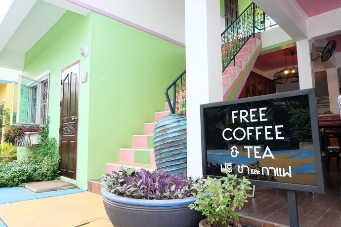 Imagen de los exteriores del Hotel Issara House Bangkok. Foto 9