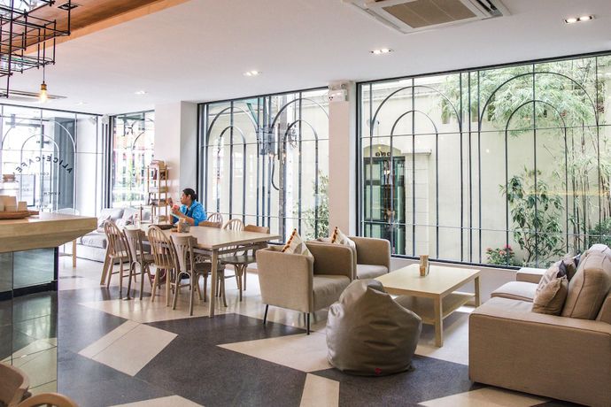 Imagen del bar/restaurante del Hotel Issara by d Hostel. Foto 2