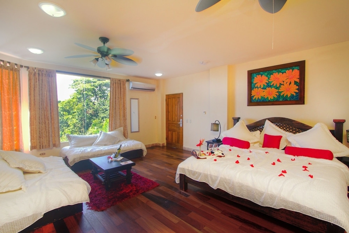 Imagen de la habitación del Hotel Issimo Suites Boutique and Spa - Adults Only. Foto 11