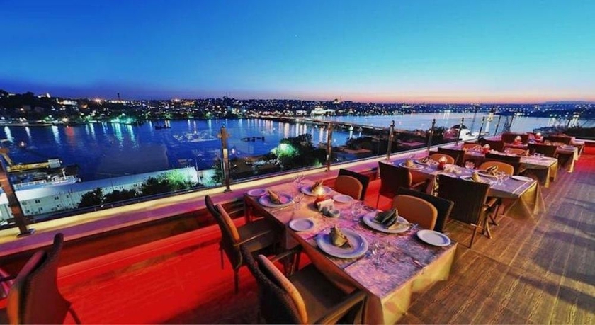 Imagen del bar/restaurante del Hotel Istanbul Golden City. Foto 7