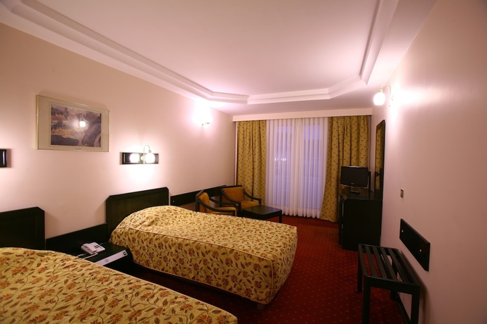 Imagen de la habitación del Hotel Istanbul Royal. Foto 2