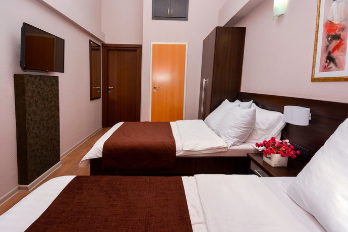 Imagen de la habitación del Hotel Istanbul, Tbilisi. Foto 2