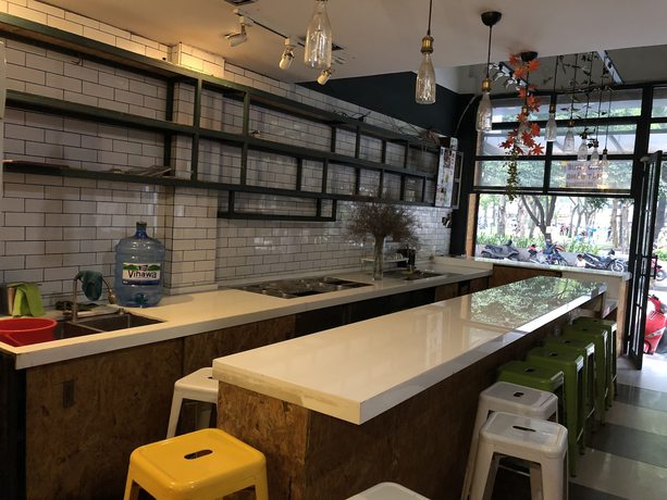Imagen de los interiores del Hotel Istay Inn Saigon. Foto 18