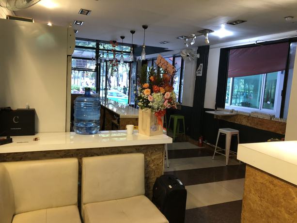 Imagen de los interiores del Hotel Istay Inn Saigon. Foto 19