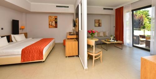 Imagen de la habitación del Hotel Istion Club & Spa. Foto 7