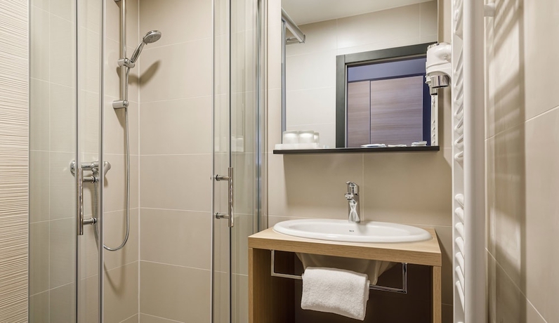 Imagen de la habitación del Hotel Istra - Liburnia. Foto 7