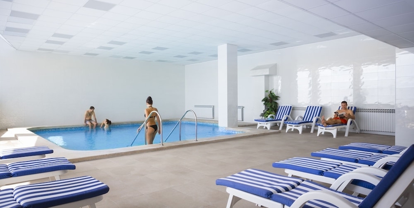 Imagen de la piscina del Hotel Istra - Liburnia. Foto 18