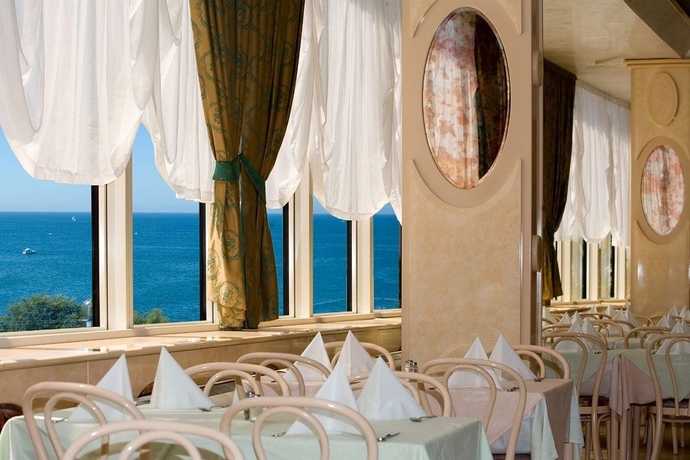 Imagen del bar/restaurante del Hotel Istra Plava Laguna. Foto 3