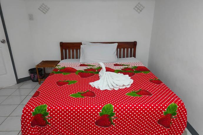 Imagen de la habitación del Hotel Istroberi Inn. Foto 3