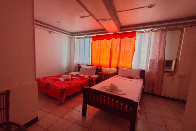 Imagen de la habitación del Hotel Istroberi Inn. Foto 4
