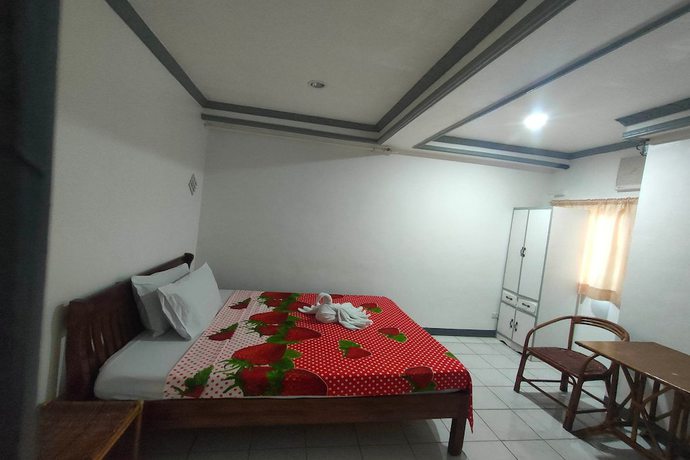 Imagen de la habitación del Hotel Istroberi Inn. Foto 5