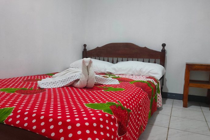 Imagen de la habitación del Hotel Istroberi Inn. Foto 7