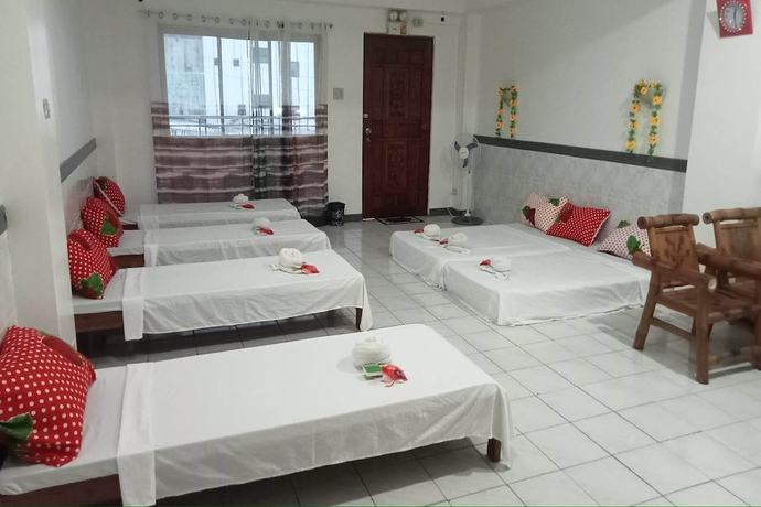 Imagen de la habitación del Hotel Istroberi Inn. Foto 14