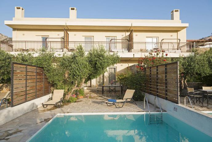Imagen general del Hotel Istron Villas. Foto 6