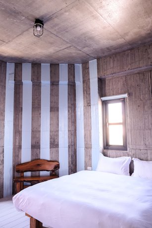 Imagen de la habitación del Hotel Isvara. Foto 3