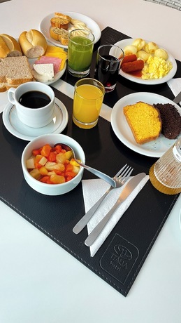 Imagen general del Hotel It&aacute;lia, Balne&aacute;rio Cambori&uacute;. Foto 6