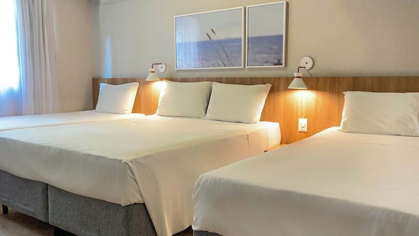 Imagen de la habitación del Hotel It&aacute;lia, Balne&aacute;rio Cambori&uacute;. Foto 21