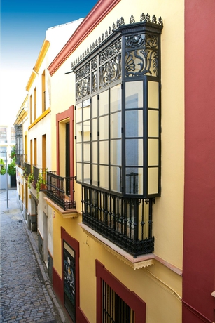 Imagen de los exteriores del Hotel Itaca Sevilla By Soho Boutique. Foto 9
