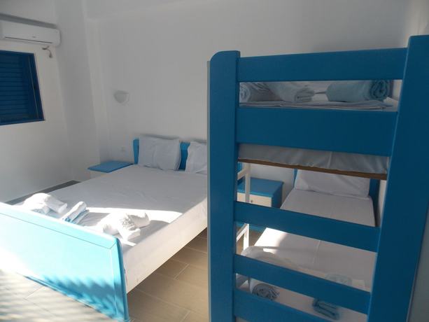 Imagen de la habitación del Hotel Itaka. Foto 15