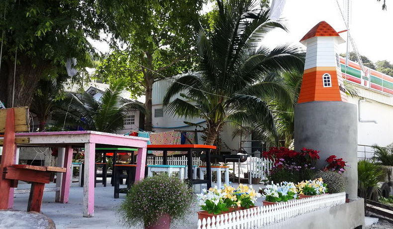 Imagen de los exteriores del Hotel I-talay Zone Sea. Foto 11