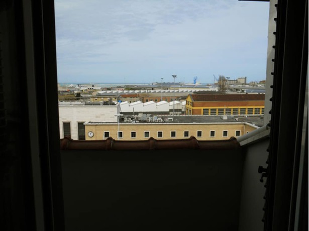 Imagen de la habitación del Hotel Italia, ANCONA. Foto 4