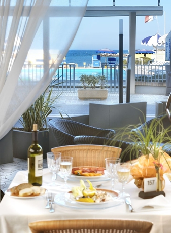 Imagen del bar/restaurante del Hotel Italia, Bellaria-Igea Marina. Foto 2